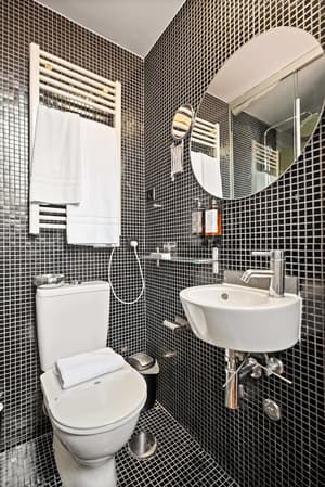 thumbnail: Bathroom