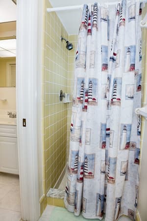 thumbnail: Bathroom shower