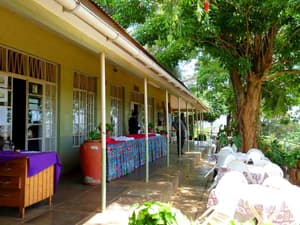 thumbnail: Outdoor dining