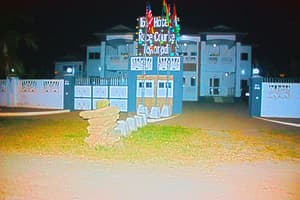 thumbnail: Front of property
