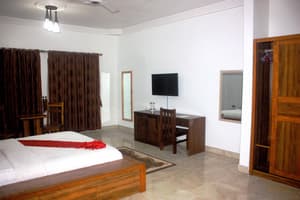 thumbnail: Room