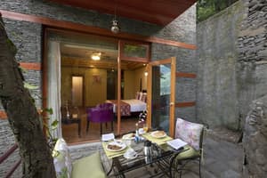 thumbnail: Garden view
