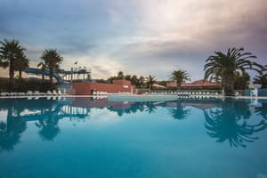 thumbnail: Outdoor pool