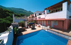 thumbnail: Outdoor pool