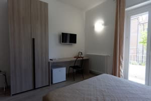 thumbnail: Interior detail