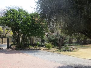 thumbnail: Property grounds