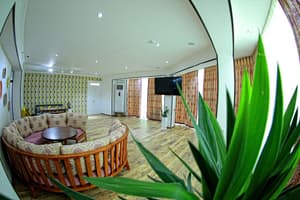 thumbnail: Breakfast area