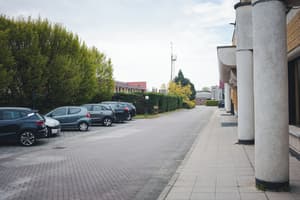 thumbnail: Exterior