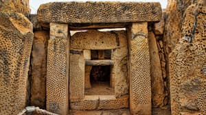 thumbnail: Exterior detail