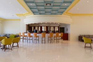 thumbnail: Bar (on property)