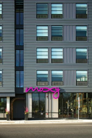 thumbnail: Exterior
