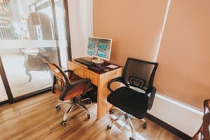 thumbnail: Business center