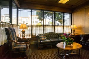 thumbnail: Lobby sitting area