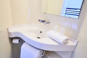 thumbnail: Accessible bathroom