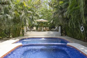 thumbnail: Pool