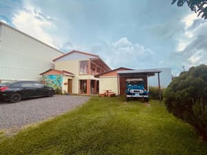 thumbnail: Exterior