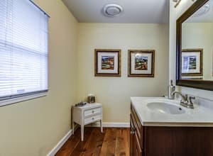 thumbnail: Bathroom sink