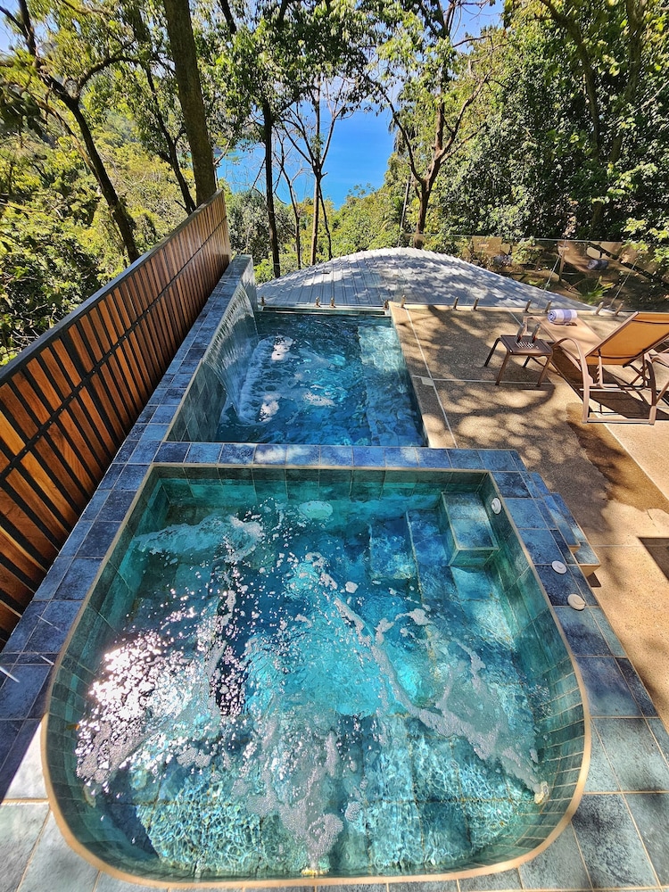 Private pool