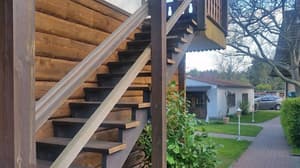 thumbnail: Exterior detail