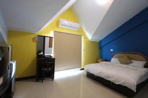 thumbnail: Room