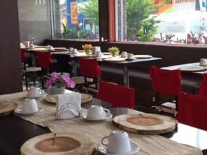 thumbnail: Restaurant