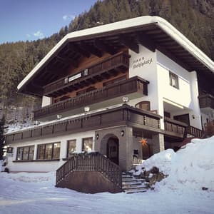thumbnail: Exterior