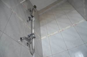 thumbnail: Bathroom shower