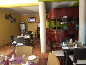 thumbnail: Restaurant