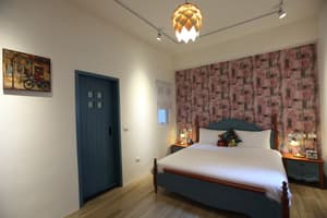 thumbnail: Room