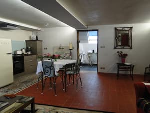 thumbnail: In-room dining