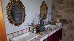 thumbnail: Bathroom sink