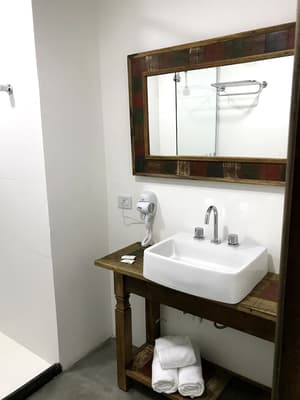 thumbnail: Bathroom sink