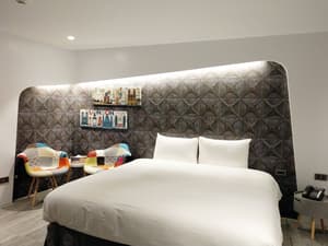 thumbnail: Room