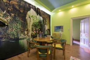 thumbnail: In-room dining
