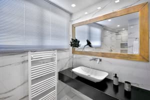 thumbnail: Bathroom sink