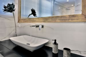 thumbnail: Bathroom sink
