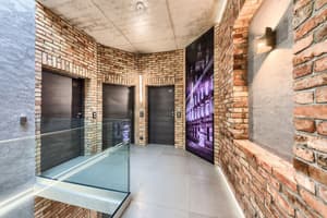thumbnail: Interior
