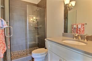 thumbnail: Interior