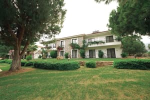 thumbnail: Exterior