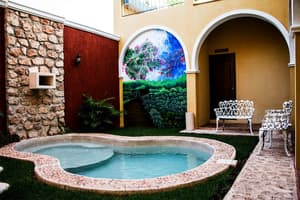 thumbnail: Outdoor pool