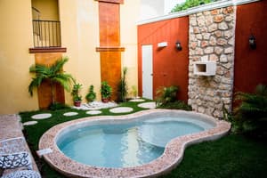 thumbnail: Outdoor pool
