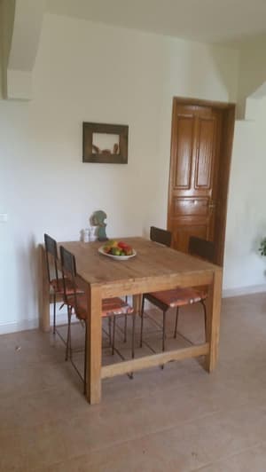 thumbnail: In-room dining