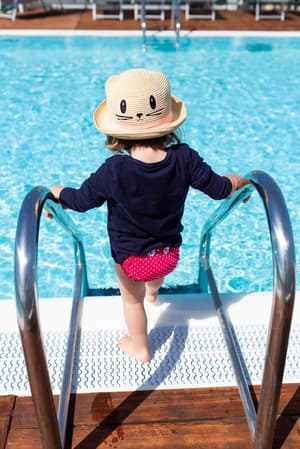 thumbnail: Rooftop pool