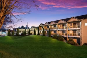 thumbnail: Exterior