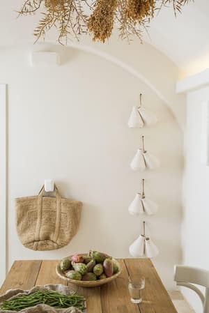 thumbnail: In-room dining