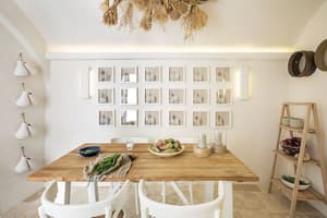 thumbnail: In-room dining