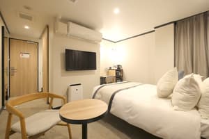 thumbnail: In-room dining