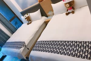 thumbnail: Room