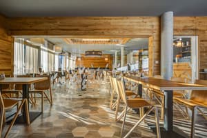 thumbnail: Restaurant