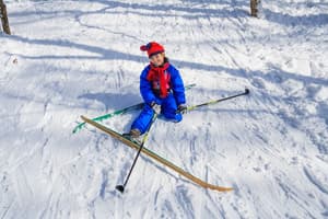 thumbnail: Skiing